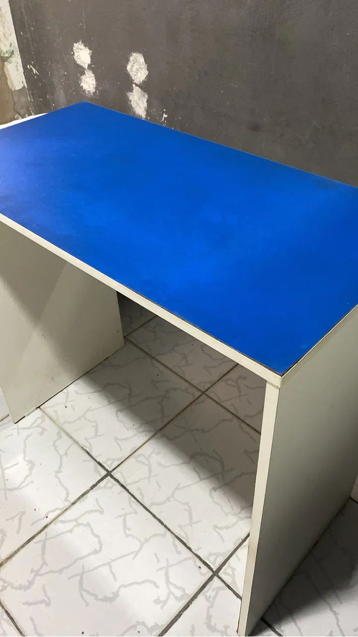 Mesa de estudo401231712963143680