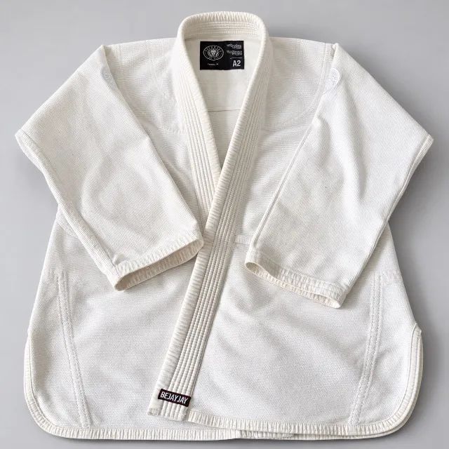 Kimono Bejayjay Shade Branco A2  Leve e discreto