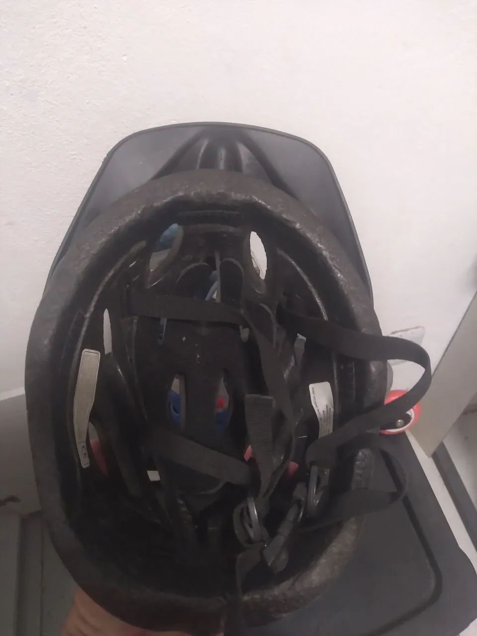 Vendo patins e capacete 