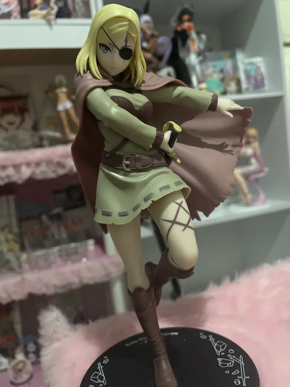 Figure original Alicia Clevatess