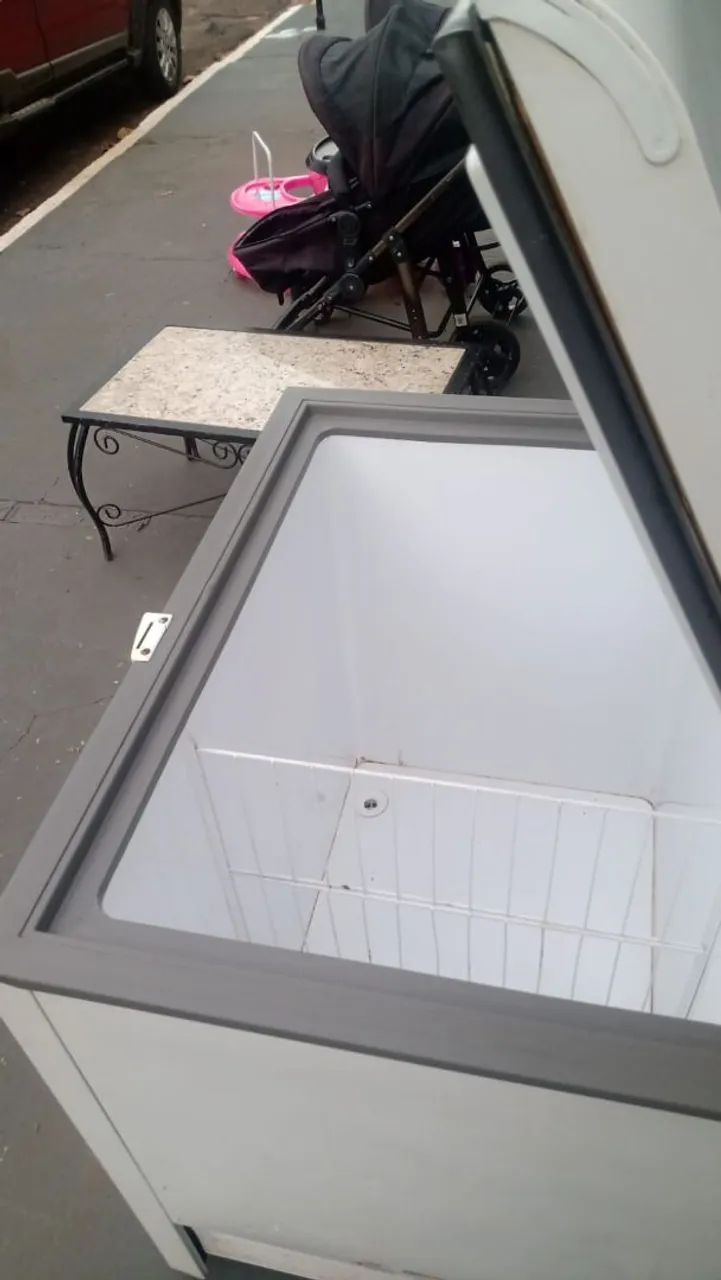 Frizer horizontal 320 litros gaz e motor original  - Foto 2