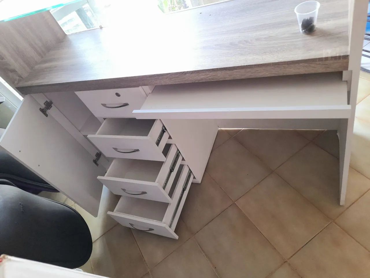 Balcão Expositor/Vitrine para Comércio - Ideal para Clínica, Loja ou Escritório - Foto 2