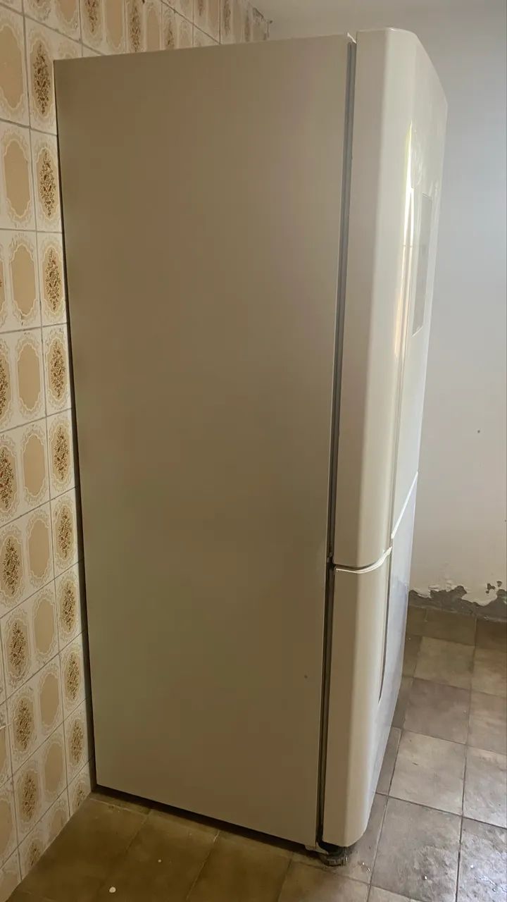 GELADEIRA ELETROLUX 596L  - Foto 3