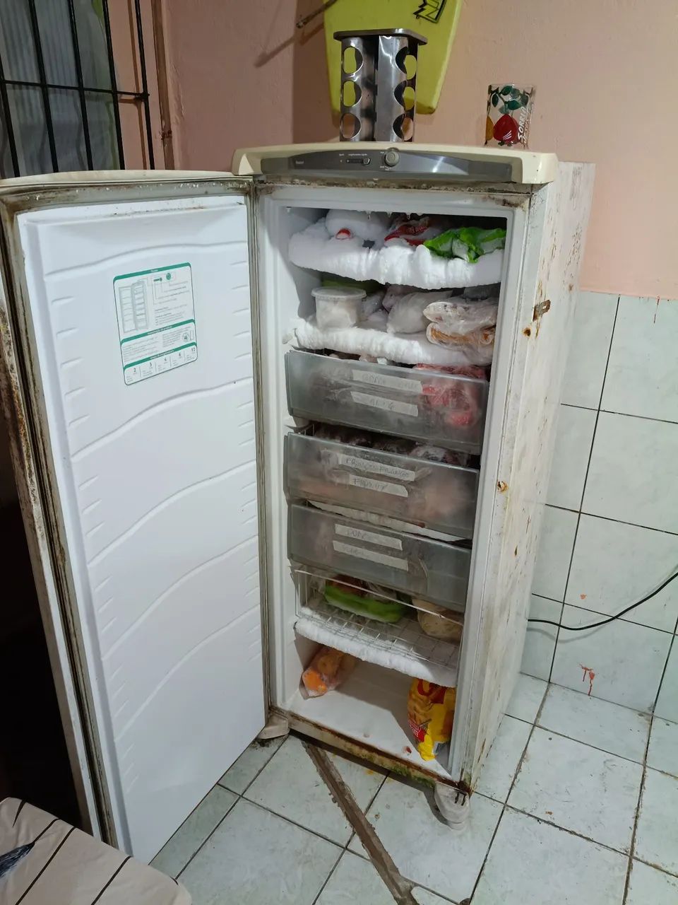 Freezer Vertical Consul com Gavetas - Funcionando Perfeitamente - Foto 2