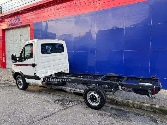 Iveco Daily Chassi 35s14 2P (e5) 2019 - Foto 5