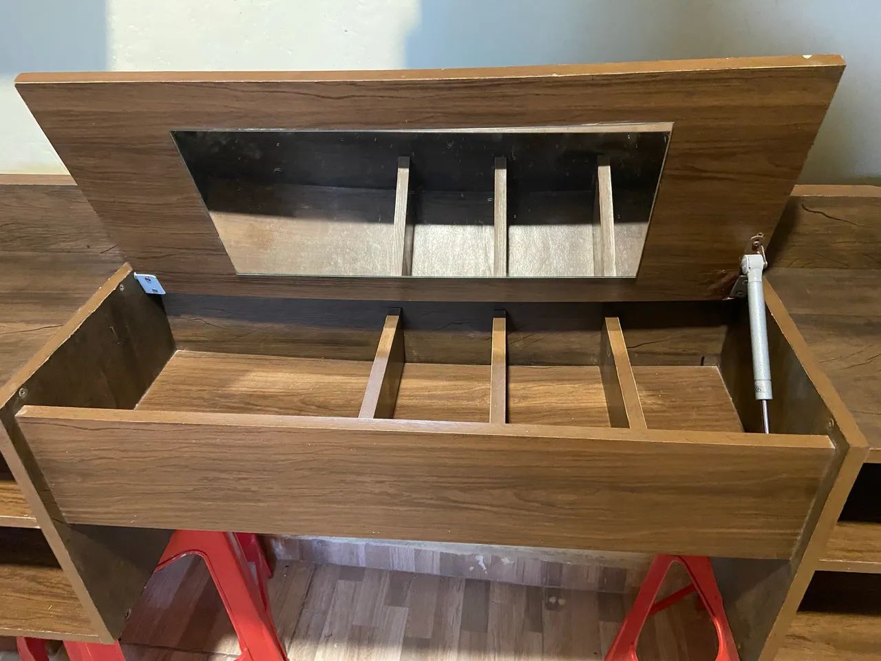 Penteadeira de madeira  - Foto 3