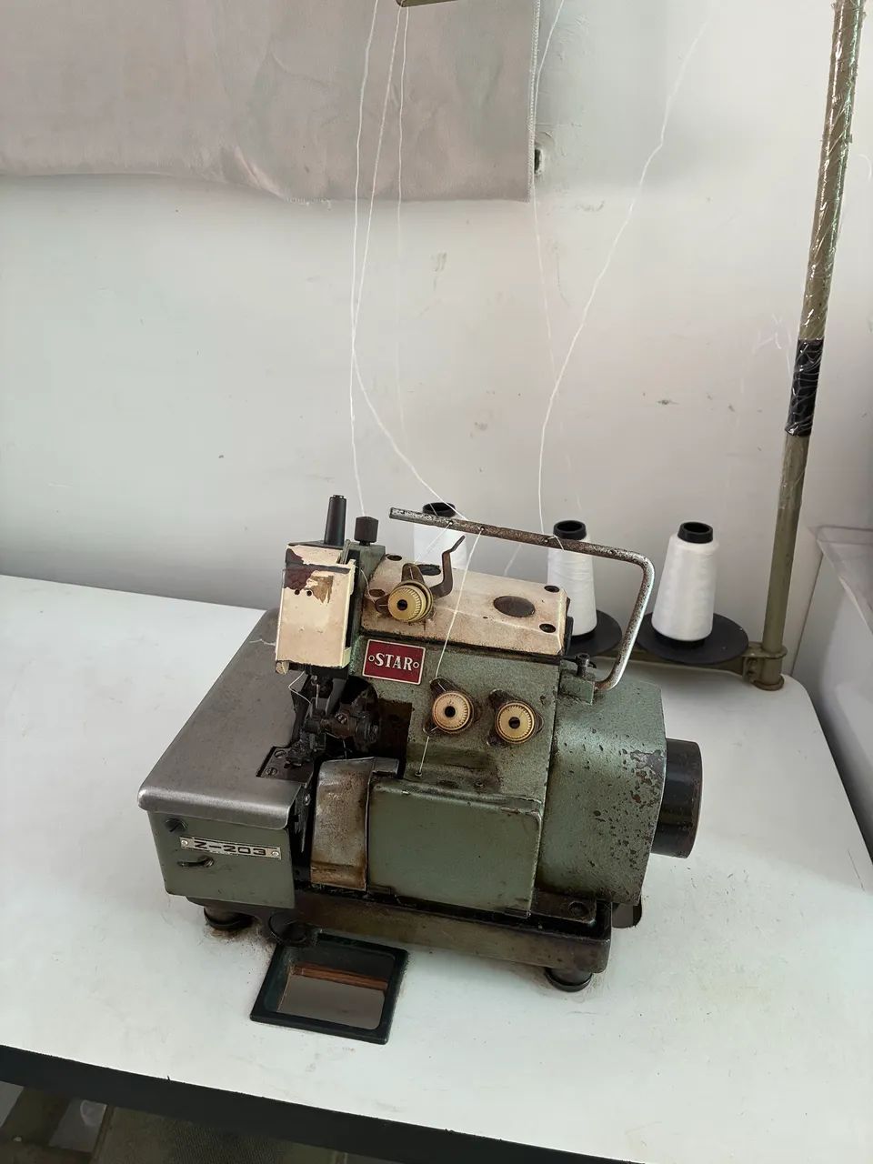 Máquina Overloque e interloque - Foto 5