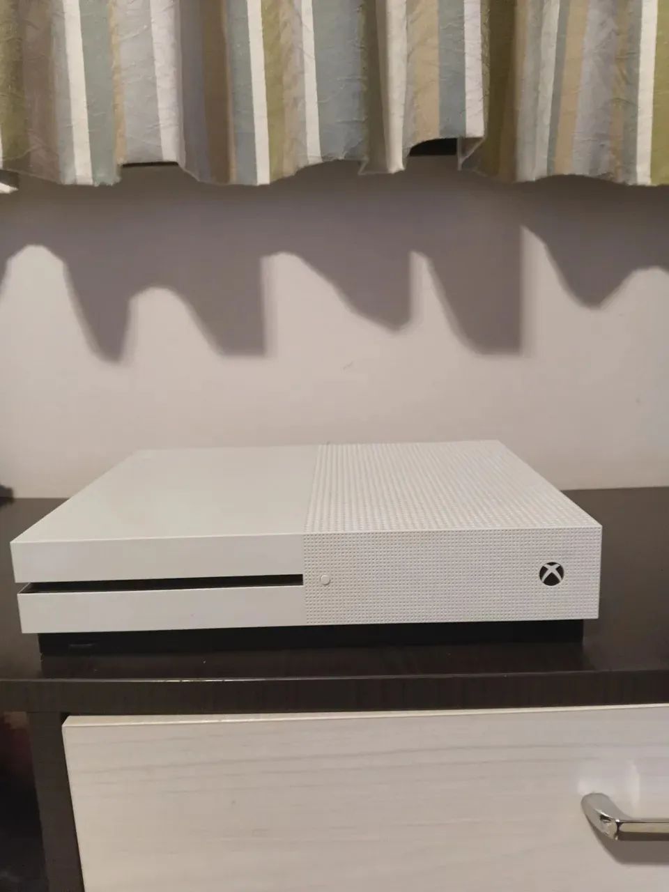 Xbox One S - Conservado e Funcionando Perfeitamente  - Foto 4