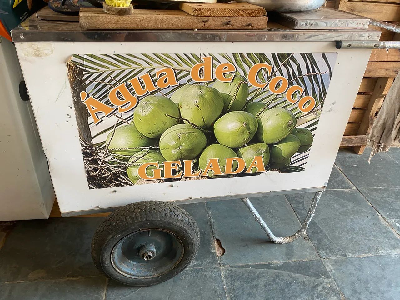 Carrinho de água de coco 