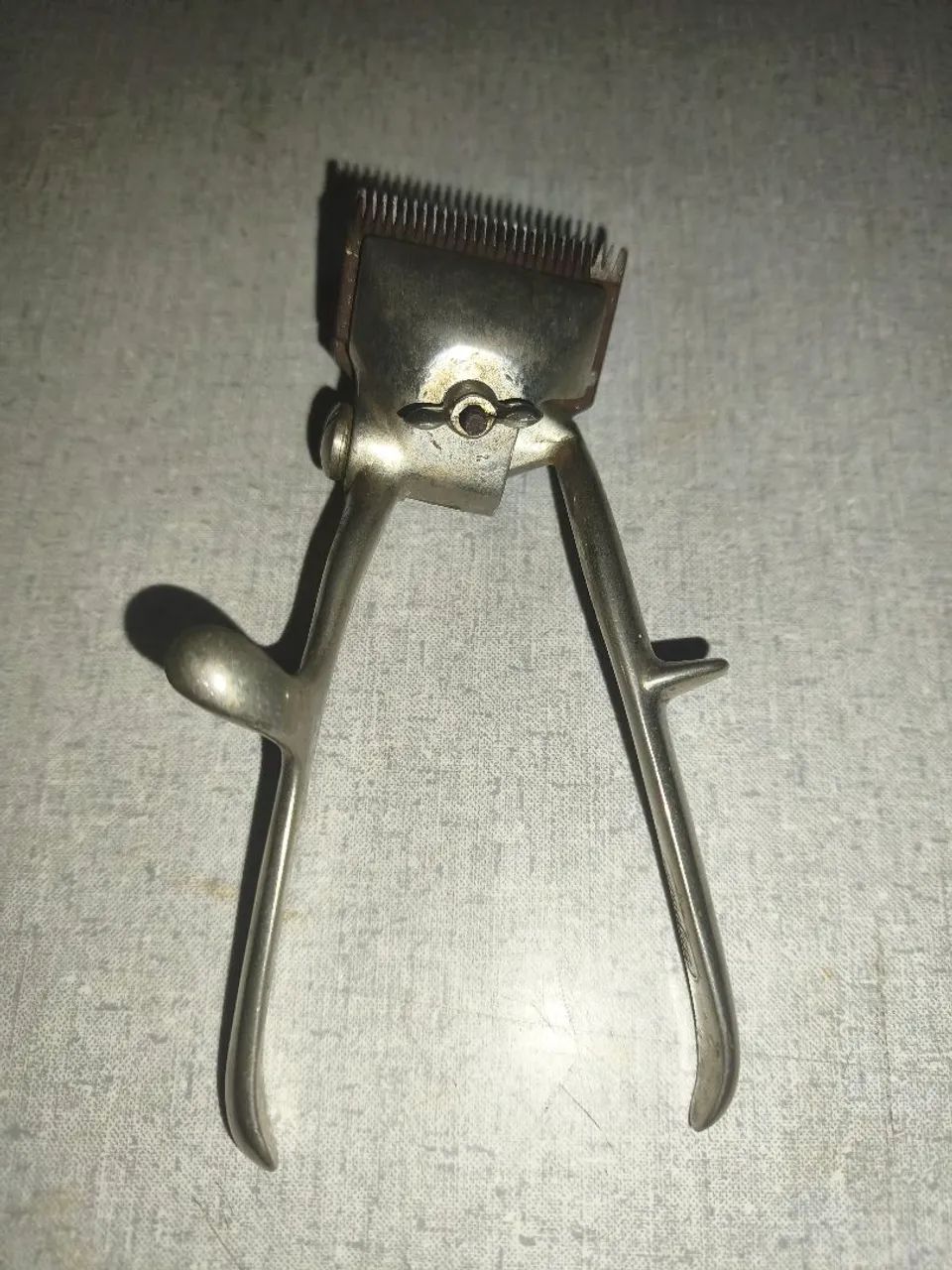 Antiga máquina de cortar cabelo 