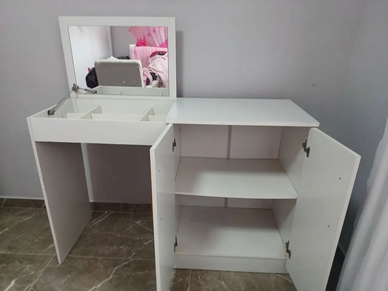 Vendo escrivaninha Penteadeira  - Foto 2