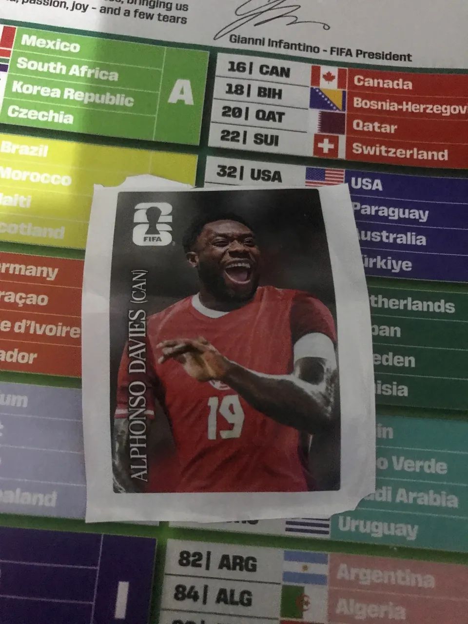 Vendo cartinha da copa do mundo   - Foto 2