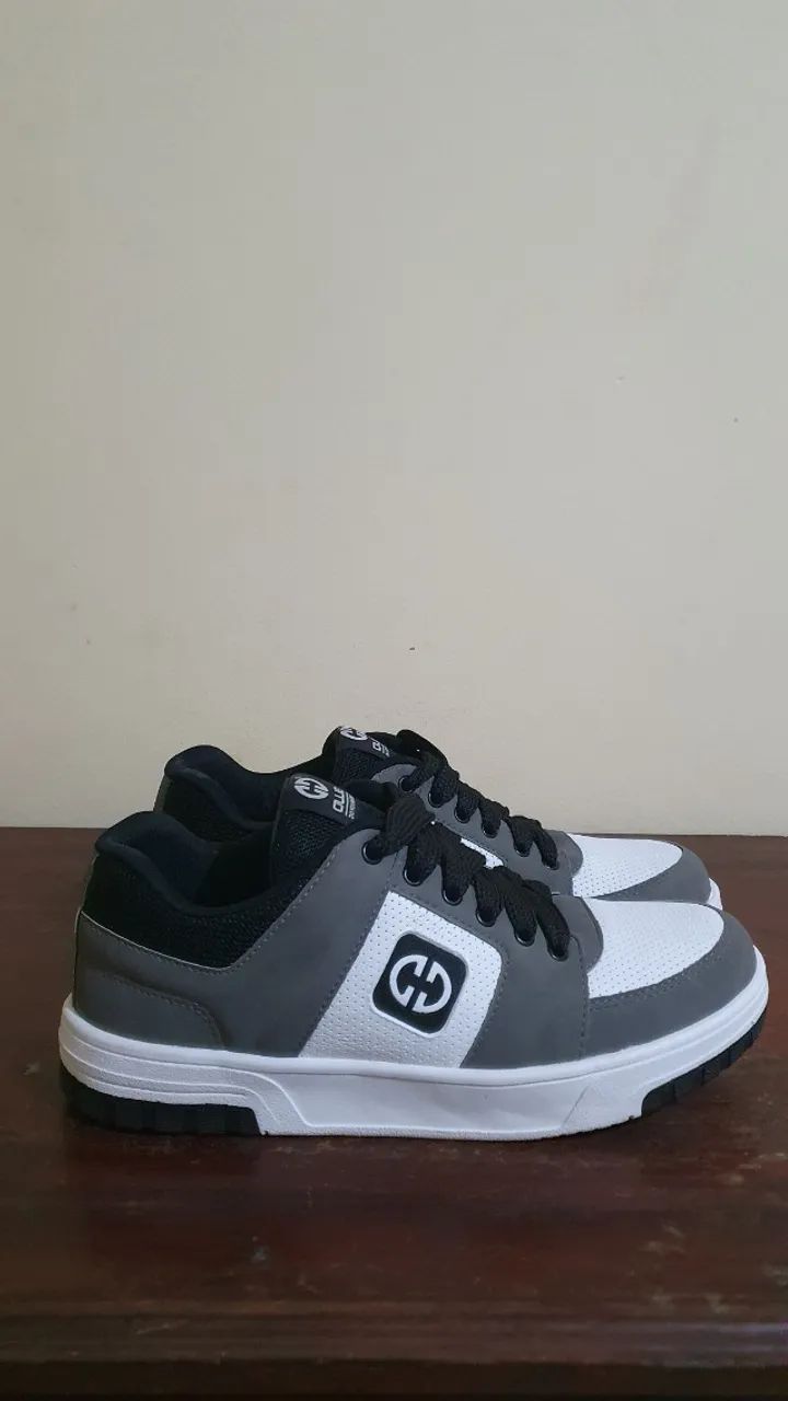Tenis