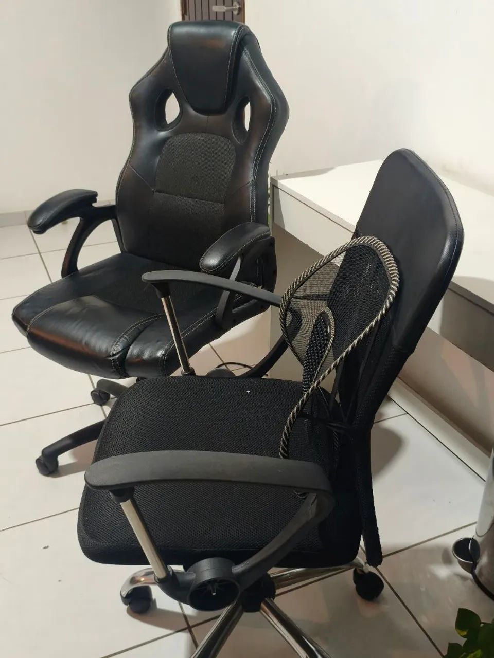Combo de mesa e duas cadeiras. - Foto 4