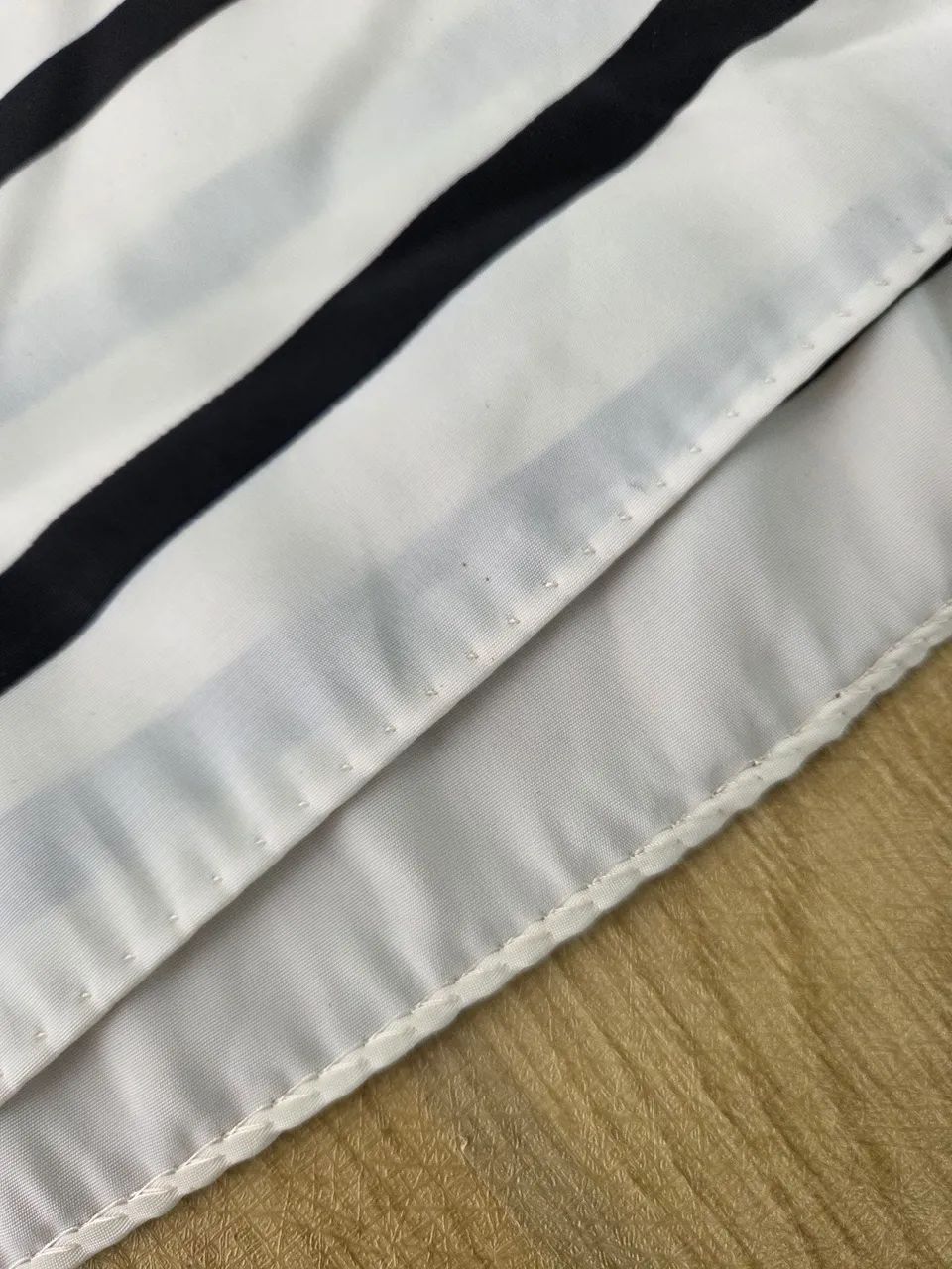 lenço moschino couture quadrado p&b - Foto 3