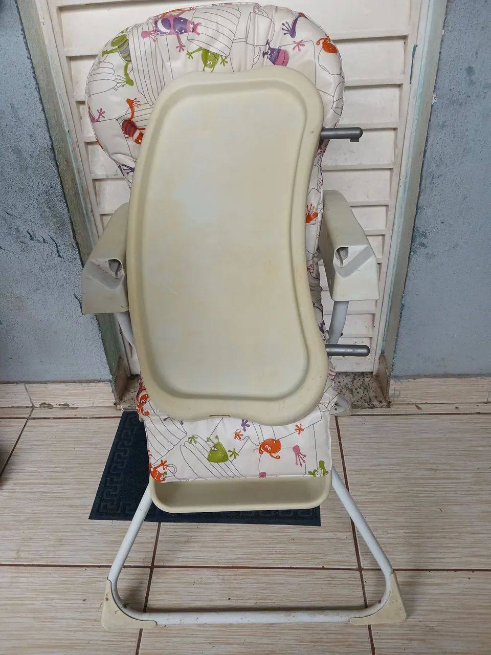 Cadeira de alimentação e Bebê conforto  - Foto 4