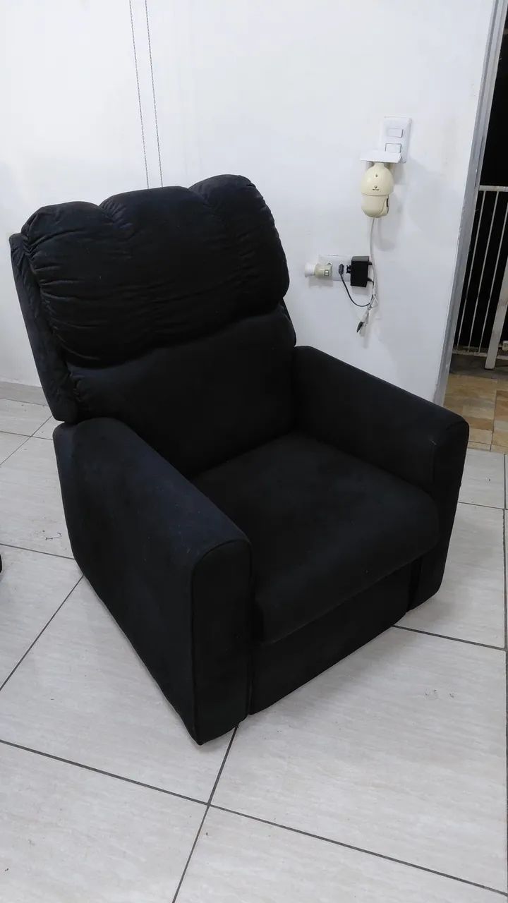 Poltrona Reclinável em Suede