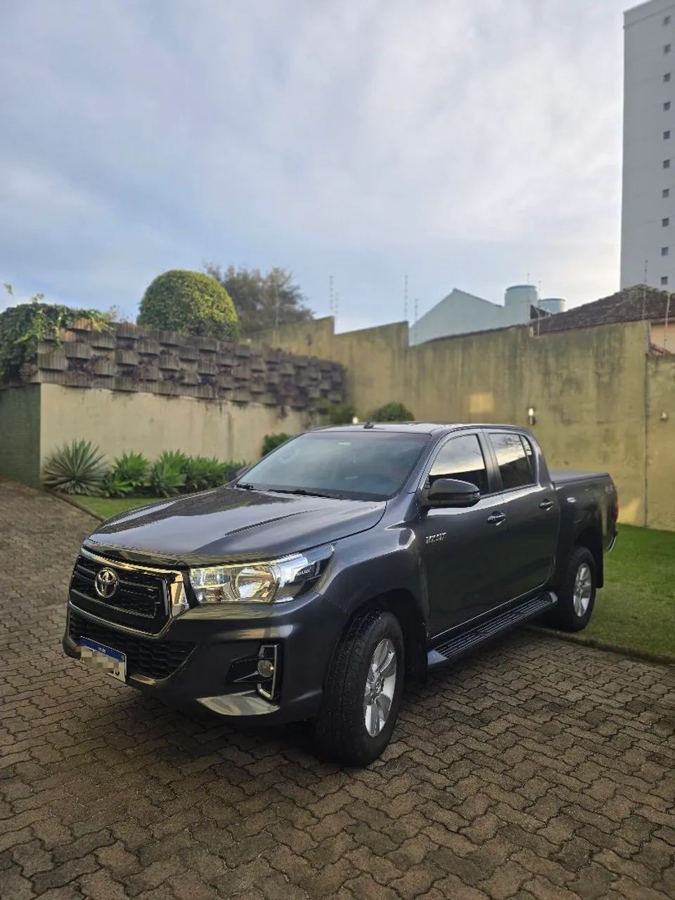 Toyota Hilux Hilux CD SR 4x4 2.8 TDI Diesel Aut. 2020