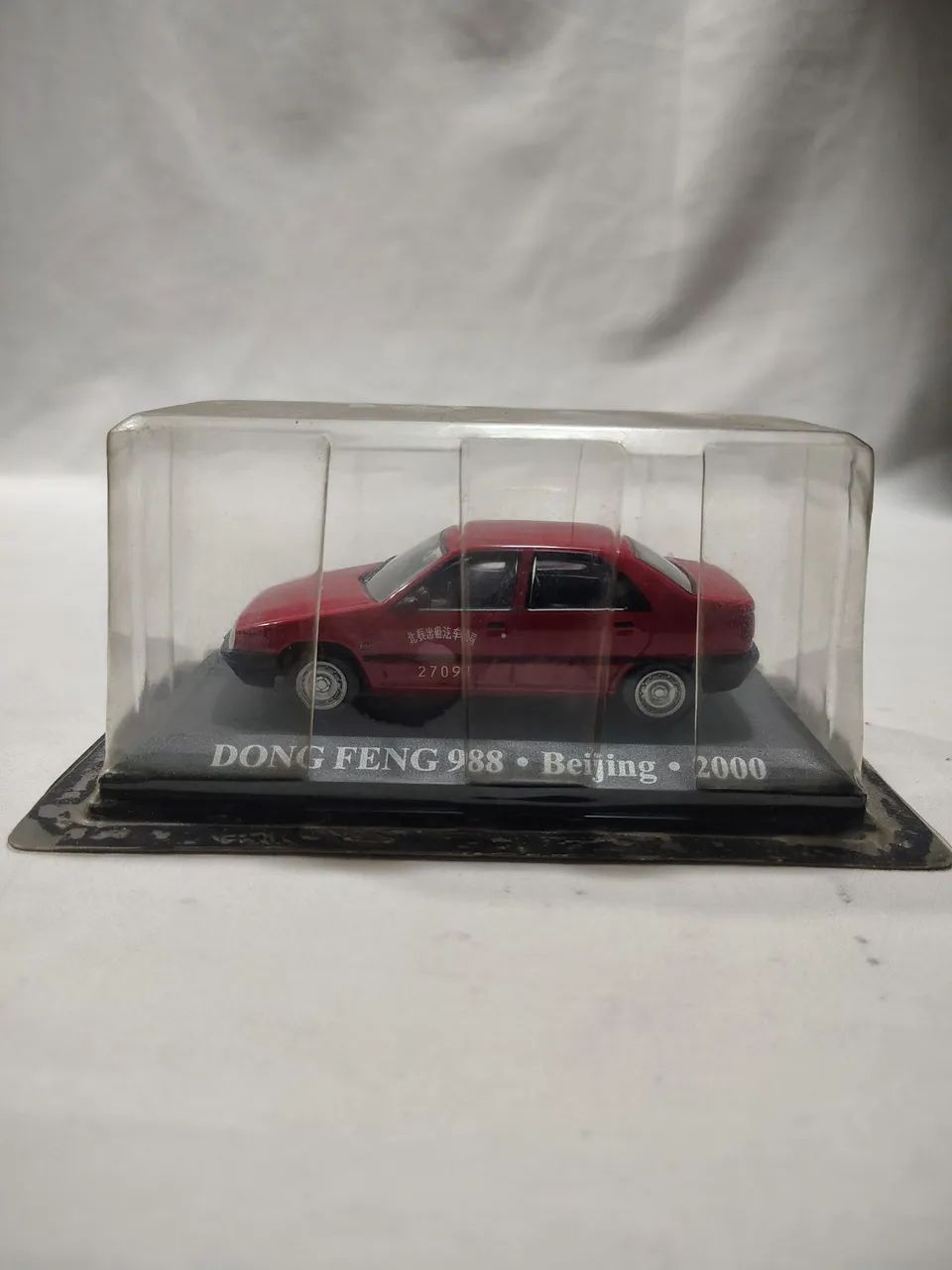 Brinquedo Miniatura Dong Feng 988 - Beijing - 2000