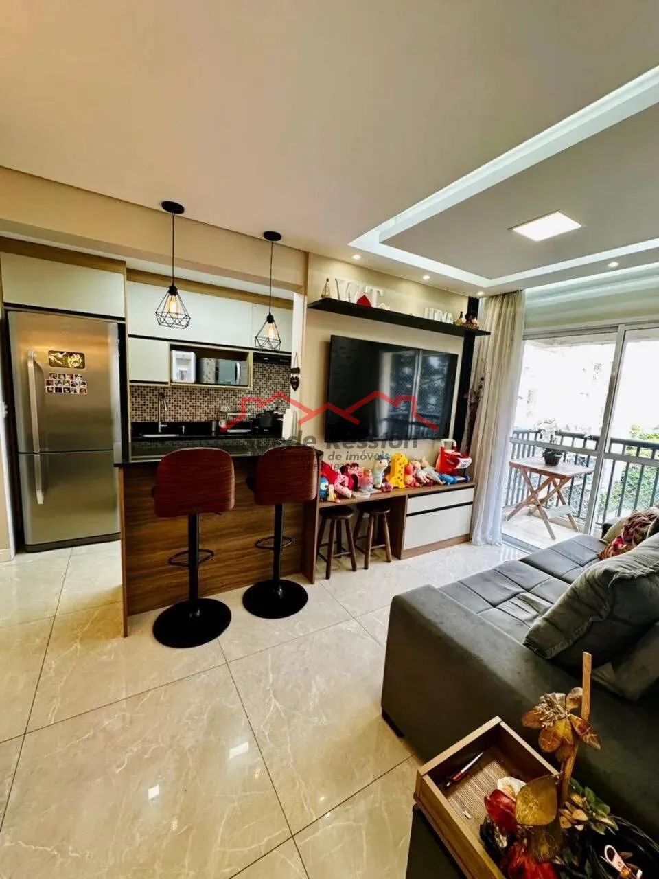 Apartamento mobiliado para alugar 2 quartos com varanda - Foto 2