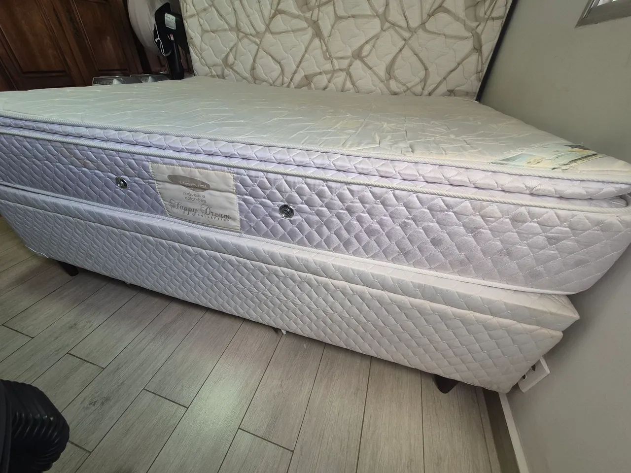 Cama box casal com baú usada