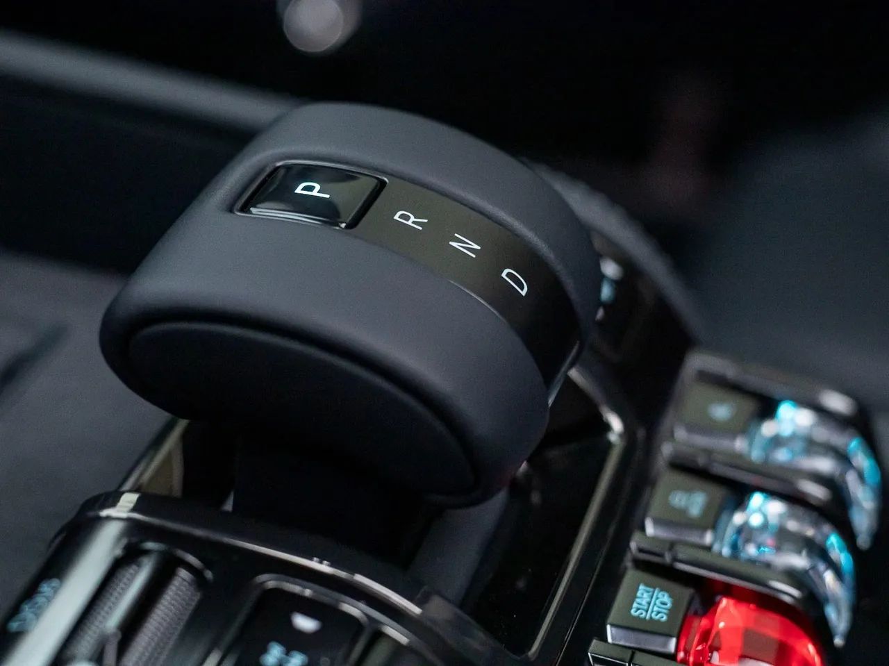 Denza B5 SUV híbrido plug-in, foto 7 de 13