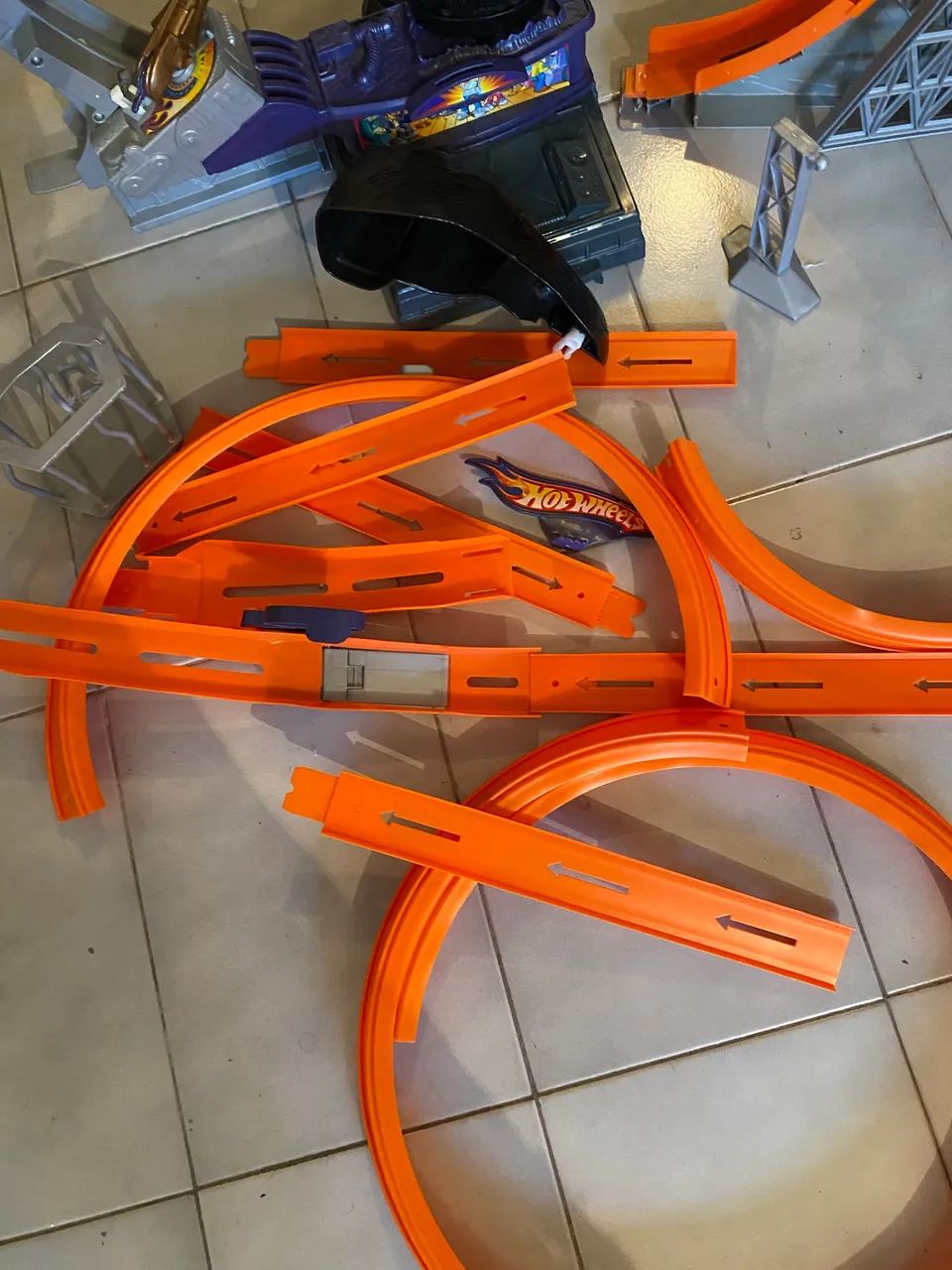 hot Wheels Gorila + maleta posto - Foto 2