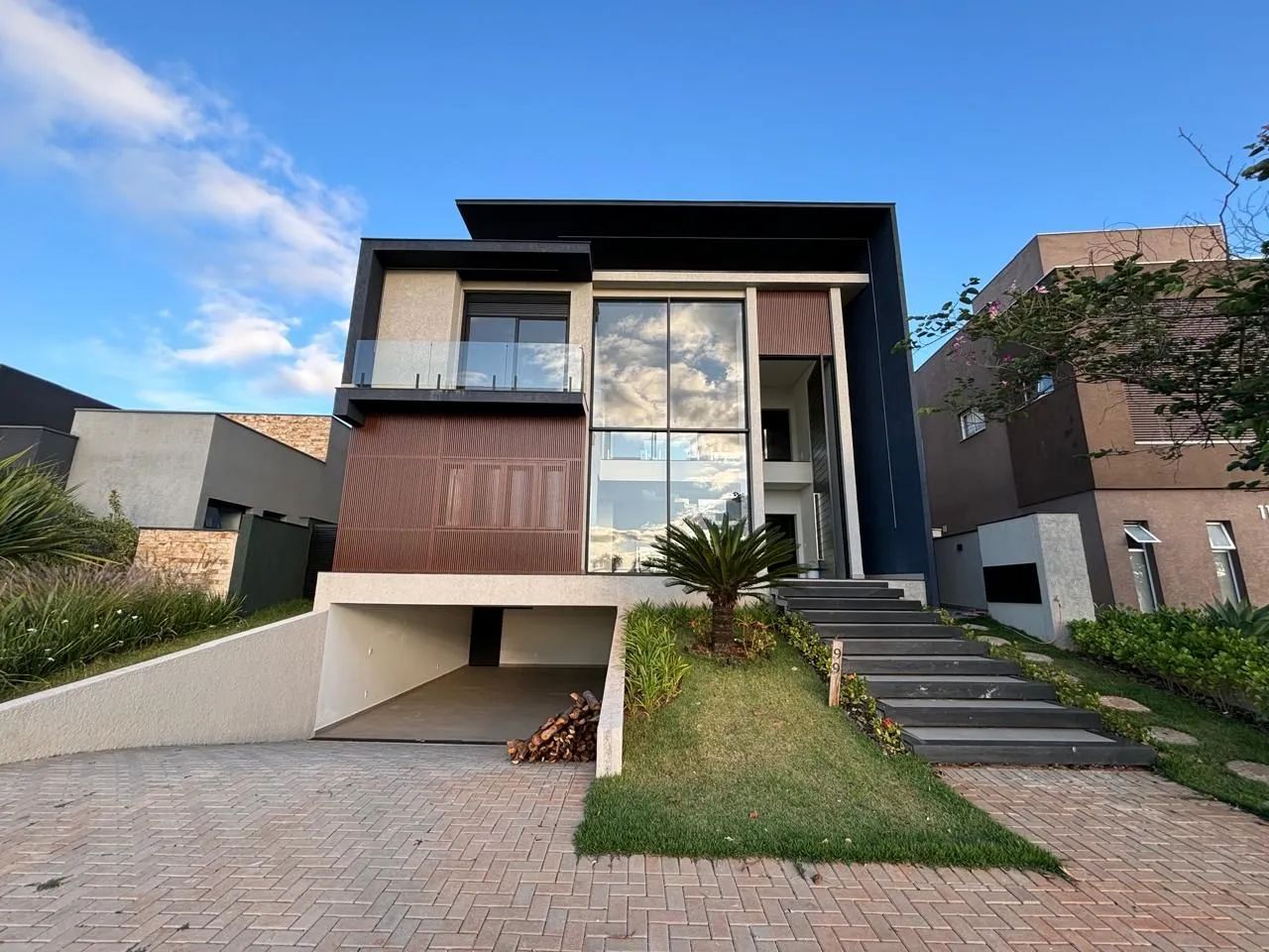 Casa Exclusiva no Alphaville 3 | Arquitetura, Natureza e Sofisticação - Votorantim/SP