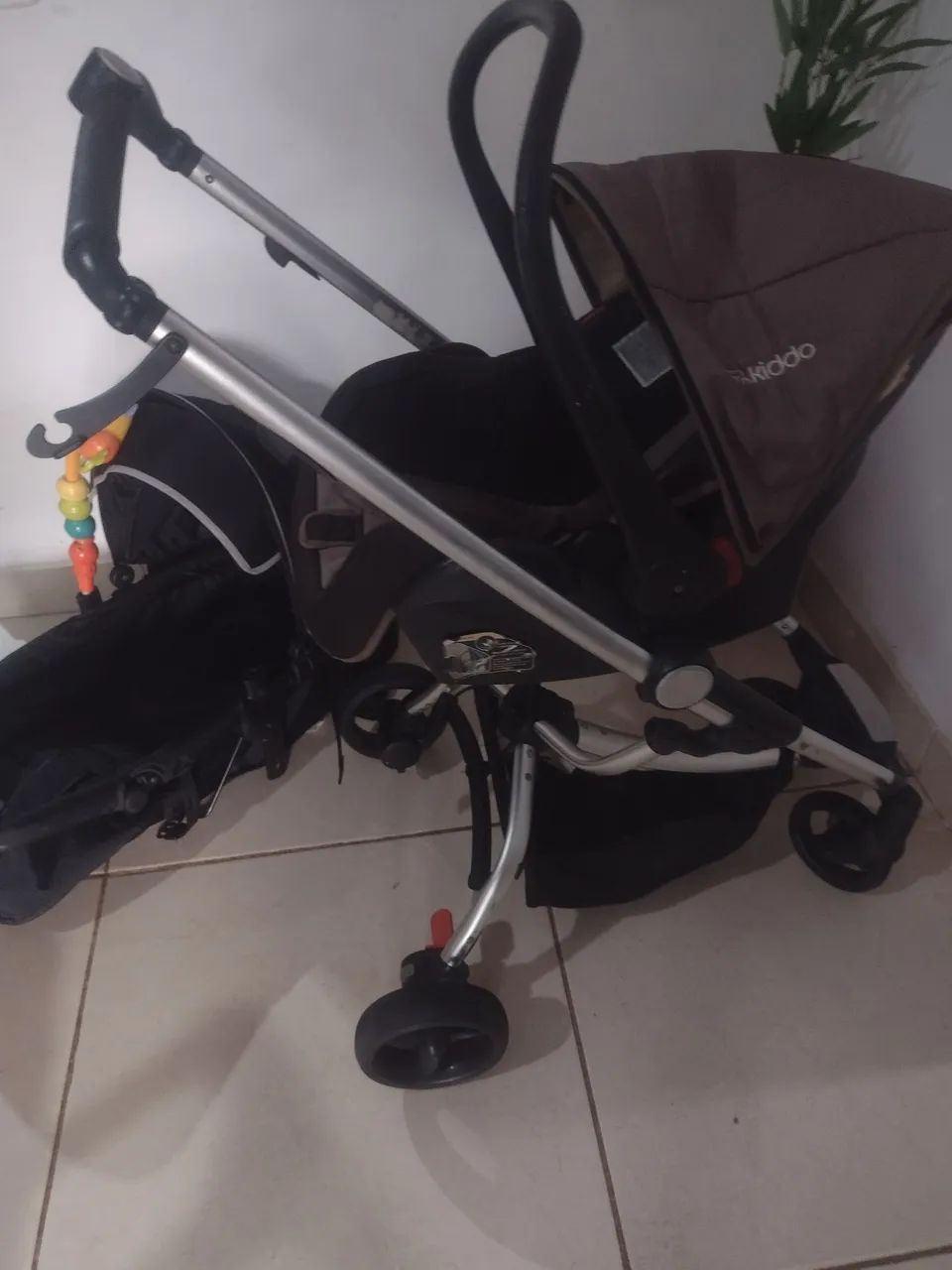 Carrinho moisés+ bebê conforto  - Foto 2