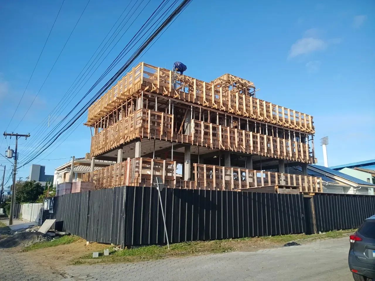 Studio para venda possui 19 metros quadrados com 1 quarto em Carianos - Florianópolis - SC
