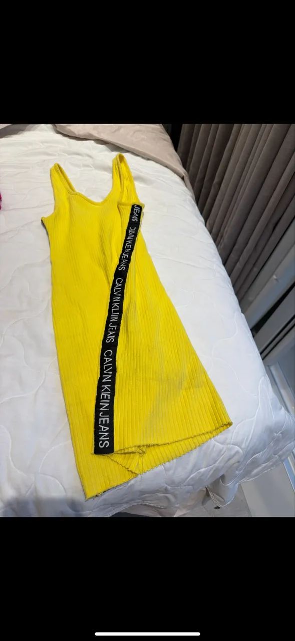 Vestido Calvin Klein 