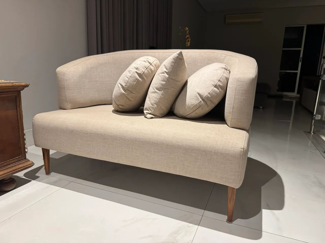 Vendo Sofá Namoradeiras novas !!!! - Foto 4