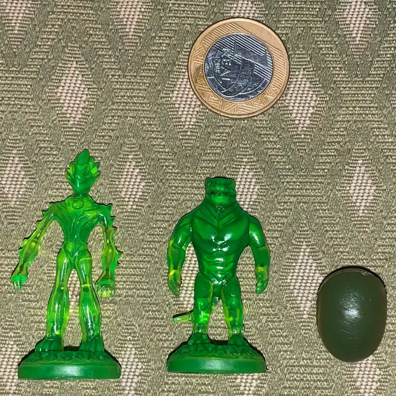 3 Action figures coleção bem 10 translúcidos pequenos originais - Foto 4