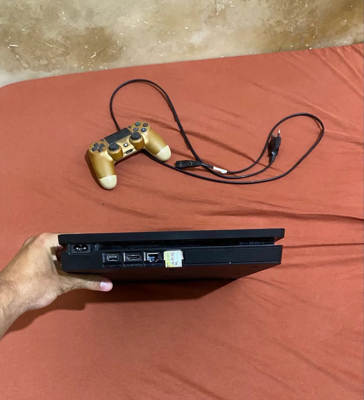 Ps4 slim +4 jogos - Foto 2