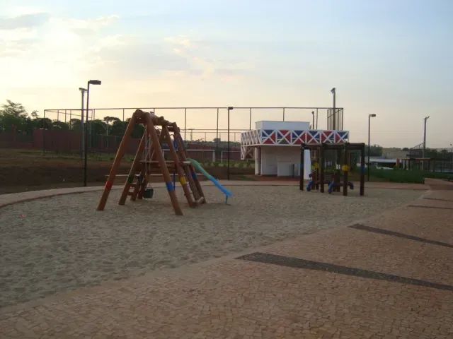Lote condomínio Jardins Valência - Foto 2