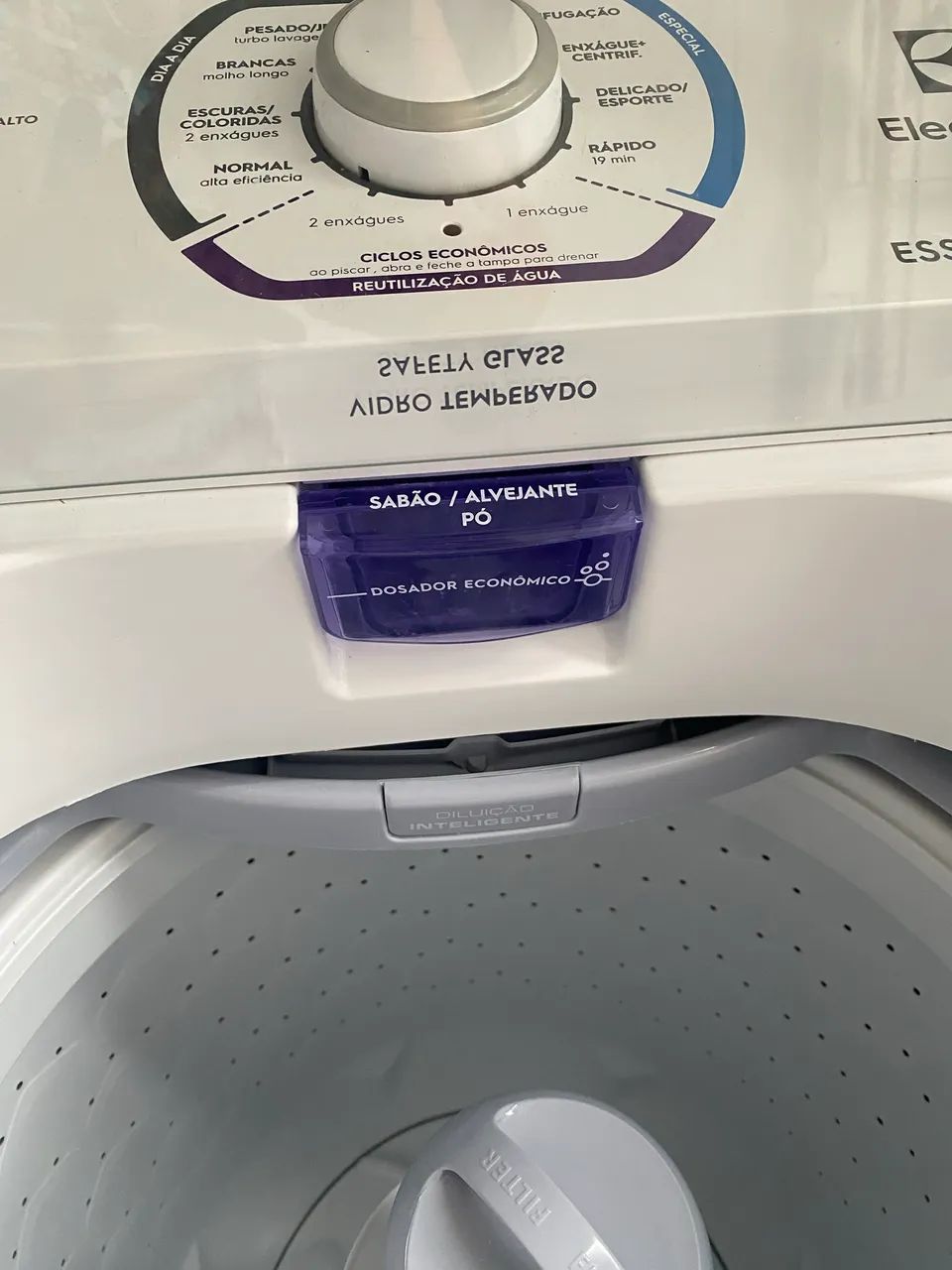 Máquina de lavar 13kg + Tv smart 24 polegadas em ótimo estado - Foto 2