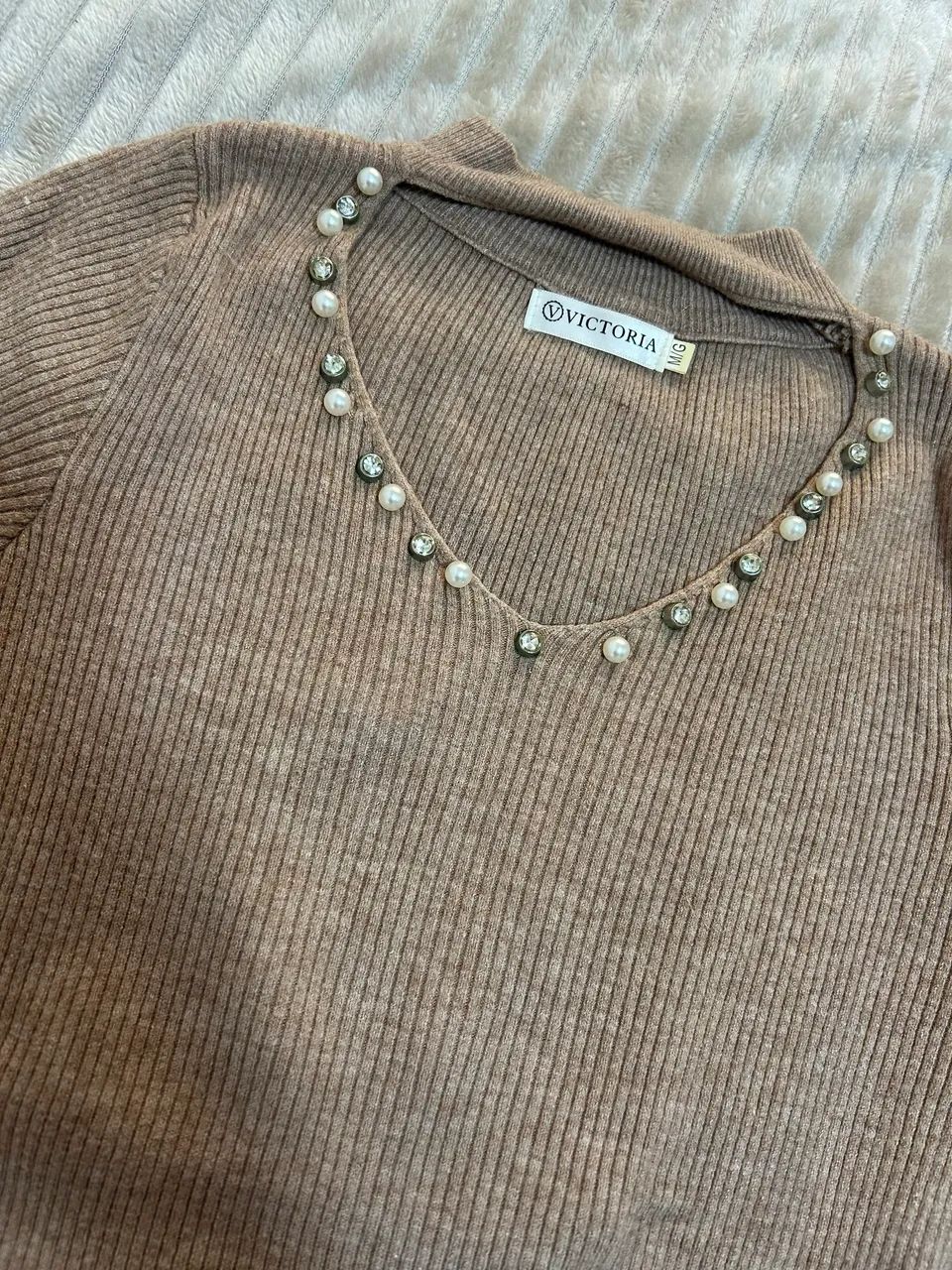 Blusa Modal com Pérolas - Foto 2