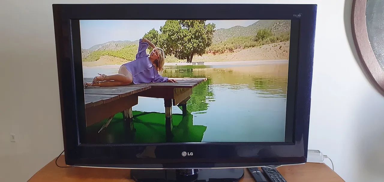 TV LG Fuul HD 32 polegadas
