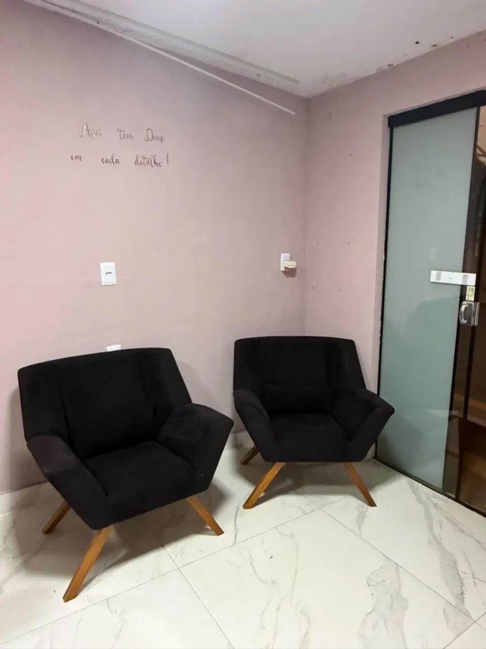Cadeira elegante - Foto 2