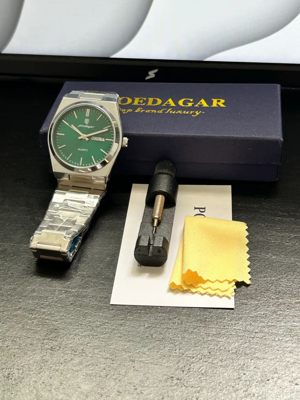 Relógio Poedagar Elegante Novo - Foto 2