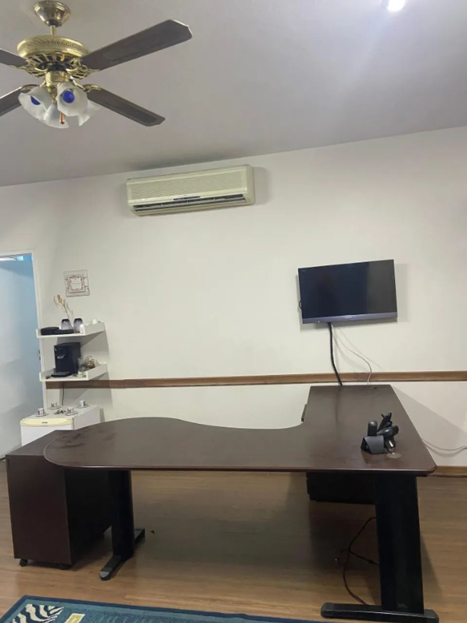 mesa em L madeira Marrom