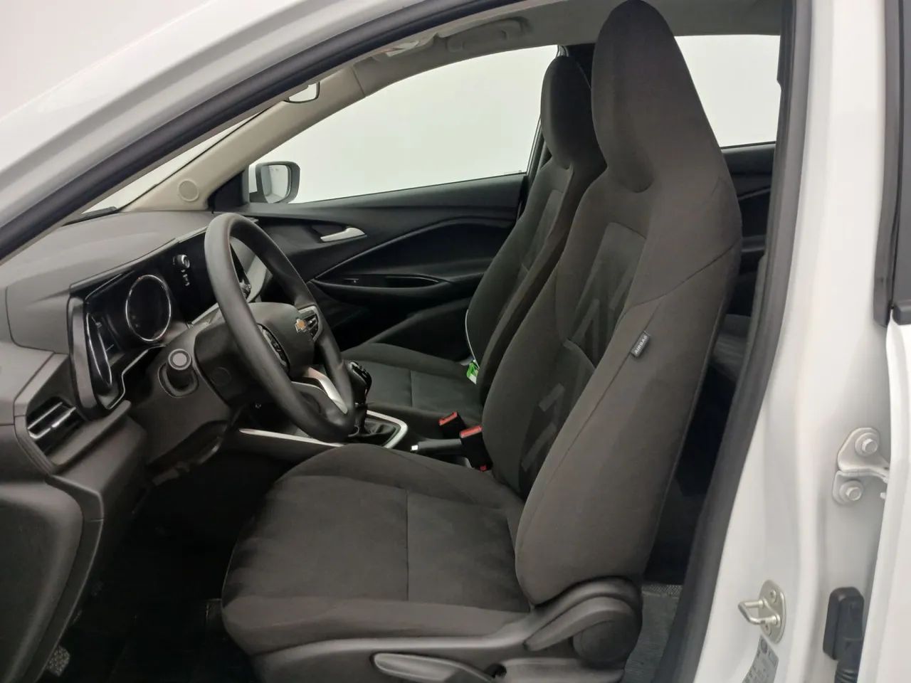 Chevrolet Onix Activ 1.4 8V Flex Aut. 4P, foto 16 de 18