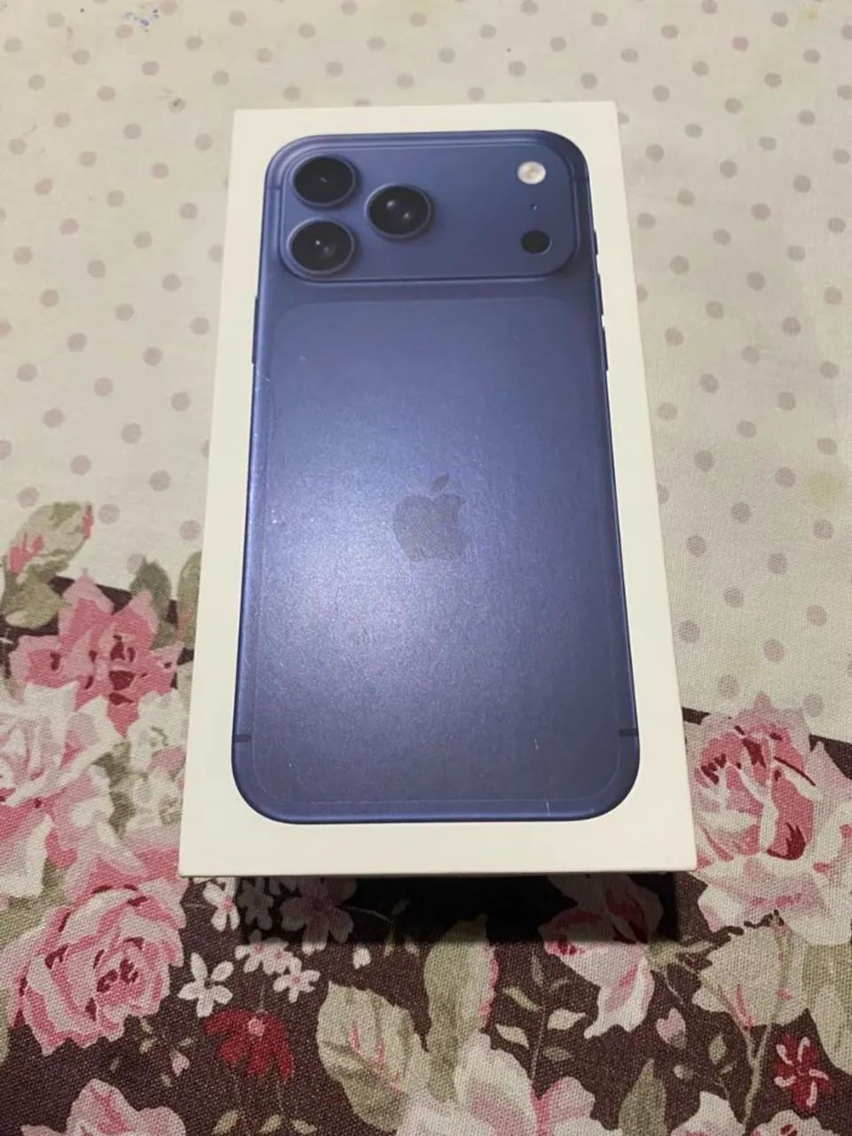 Vendo lindo iPhone 17 pro Max simplesmente impecável  - Foto 5