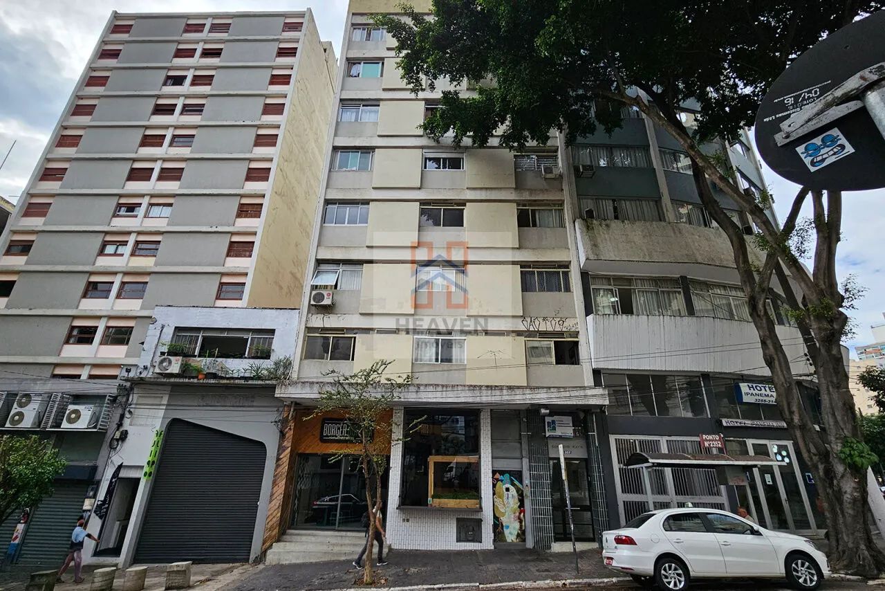 EXCELENTE LOCALIZAÇÃO, REFORMADO