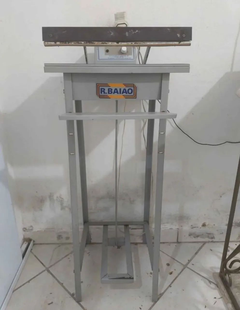 Seladora termica de pedal. 