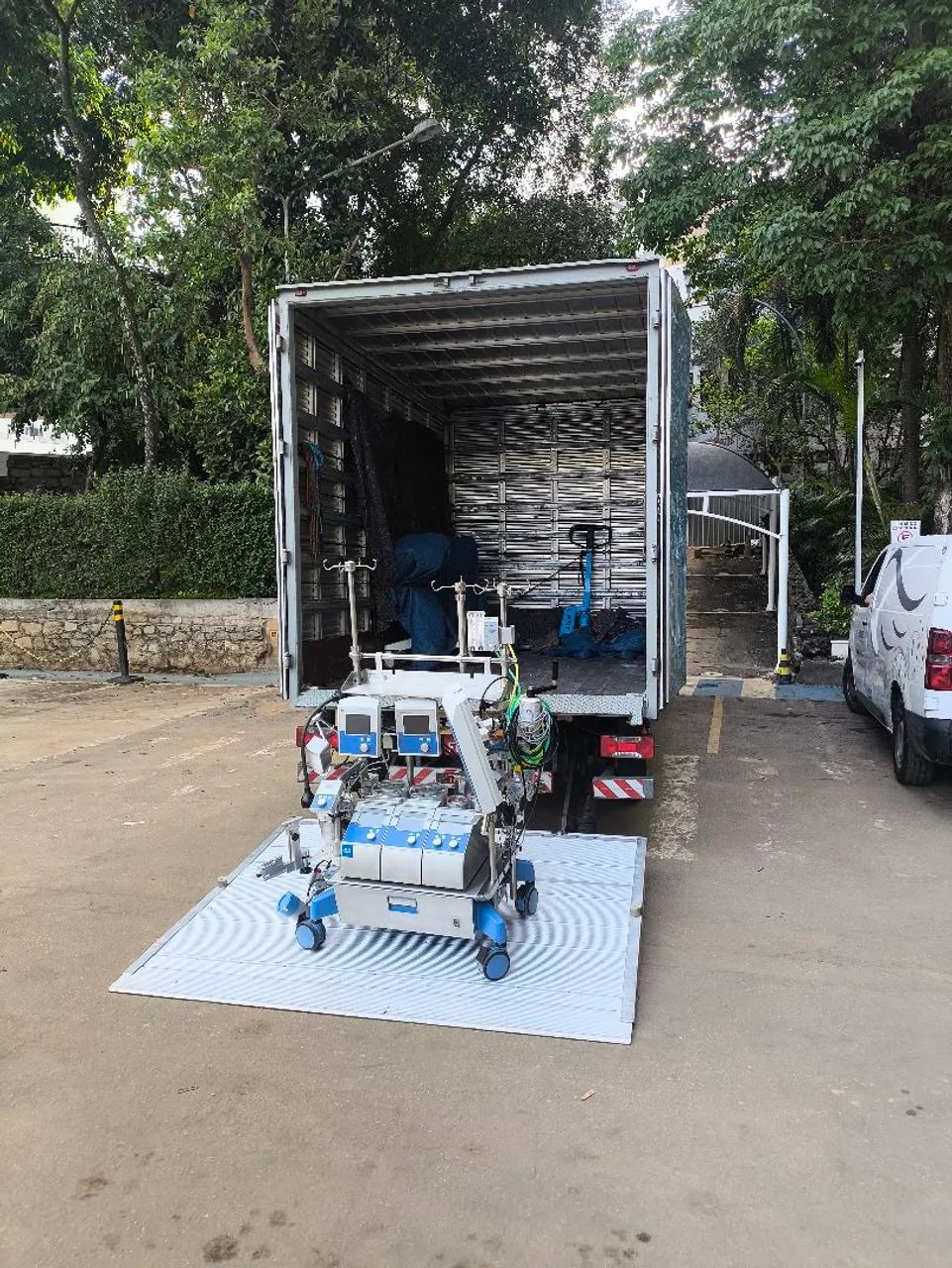 Iveco plataforma caminhão plataforma baú plataforma  - Foto 3