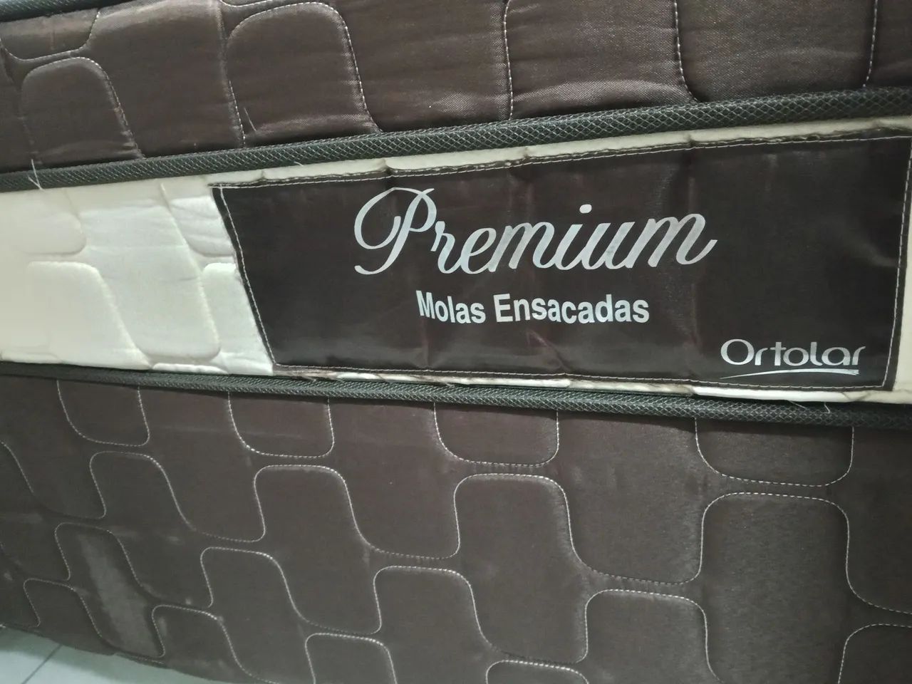 Cama de casal com molas ensacadas