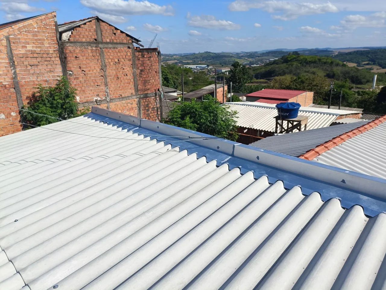 Instalação de rufos e calhas melhor preço da região  - Foto 5