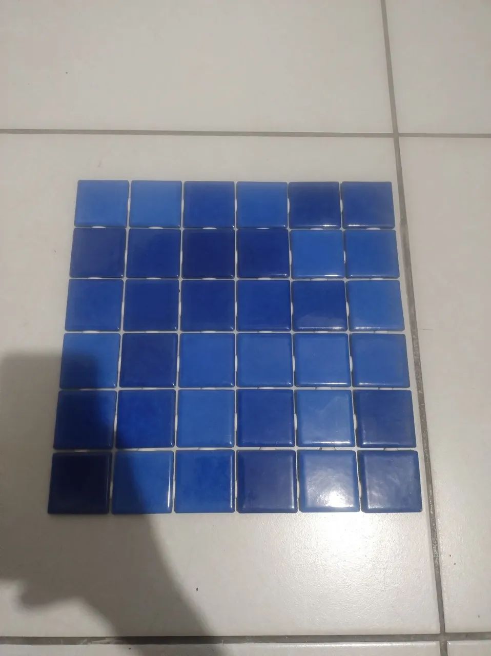 Pastilha Jatobá Azul Viscaya 