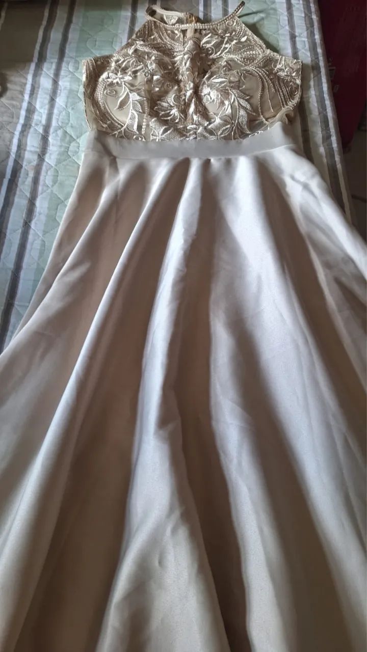 Vestido de festa cor bege - Foto 4